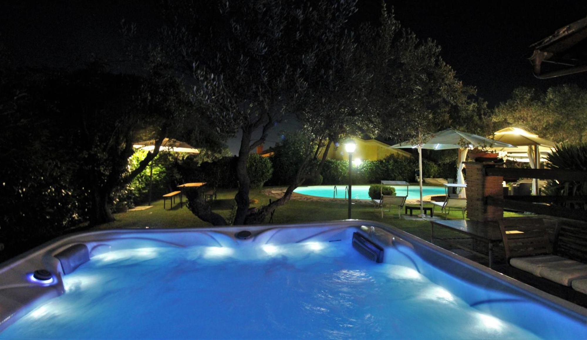 Villa Di Lago Albano - Castel Gandolfo Альбано-Лациале Экстерьер фото